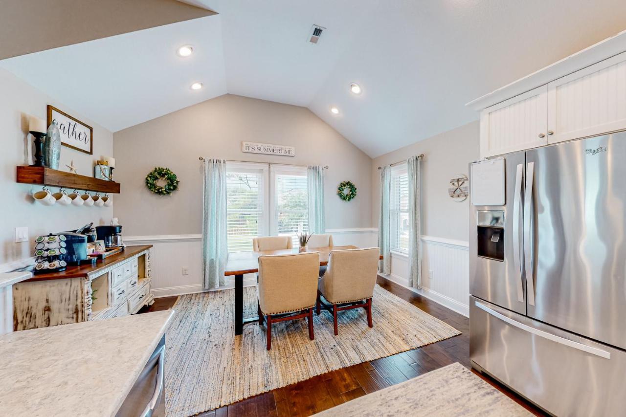 Coastal Serenity - Unit A - Floor * Kill Devil Hills