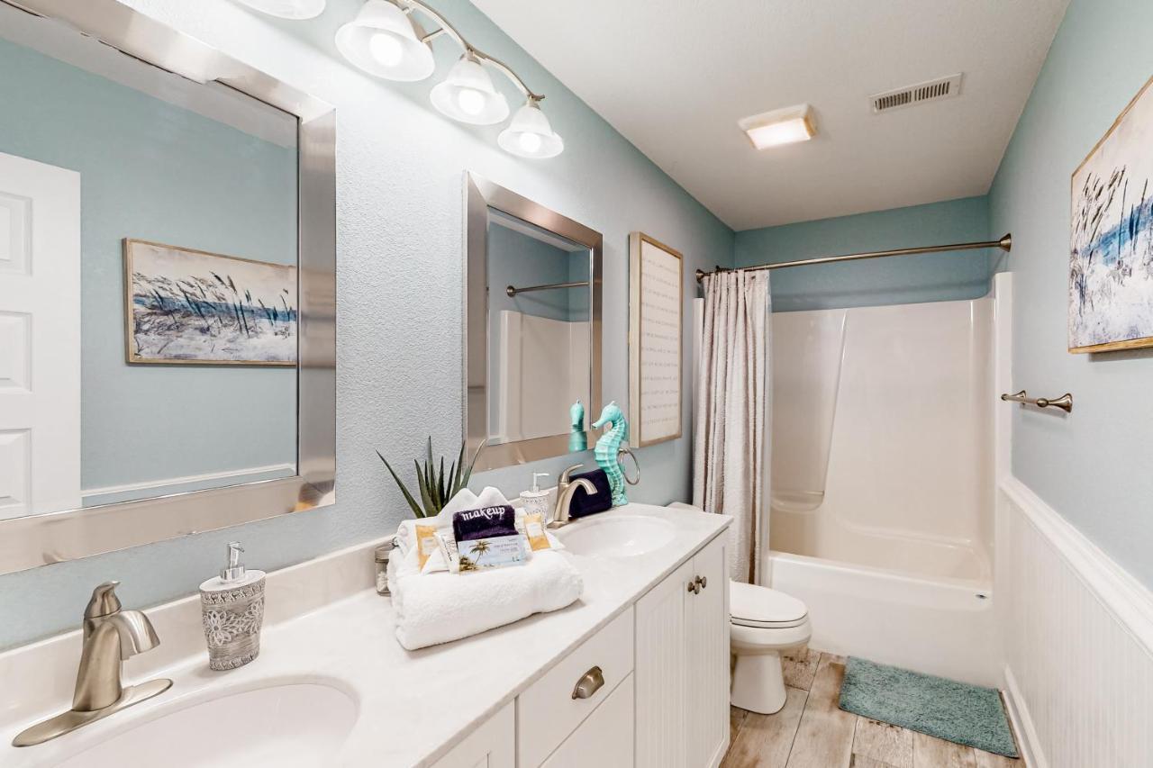 Coastal Serenity - Unit A - Floor